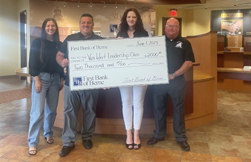 First Bank of Berne Donates to Leadership Van Wert