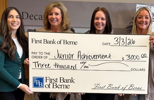 First Bank of Berne Donates to Junior Achievement for Purse Bingo